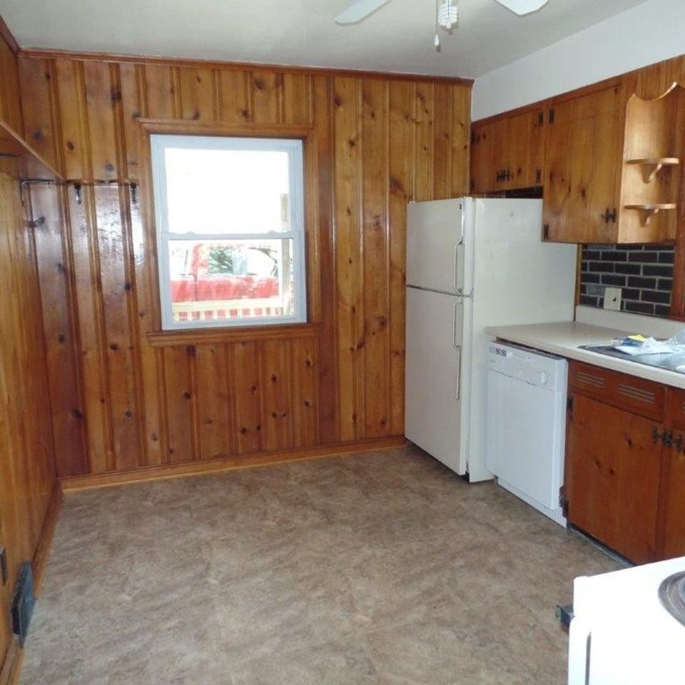 127 Fishburn Hill Rd - Photo 2 of 17