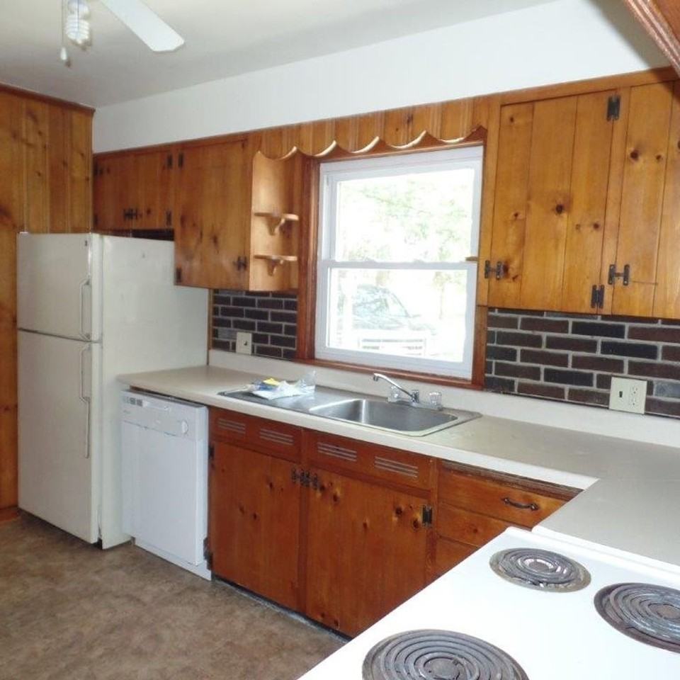 127 Fishburn Hill Rd - Photo 3 of 17
