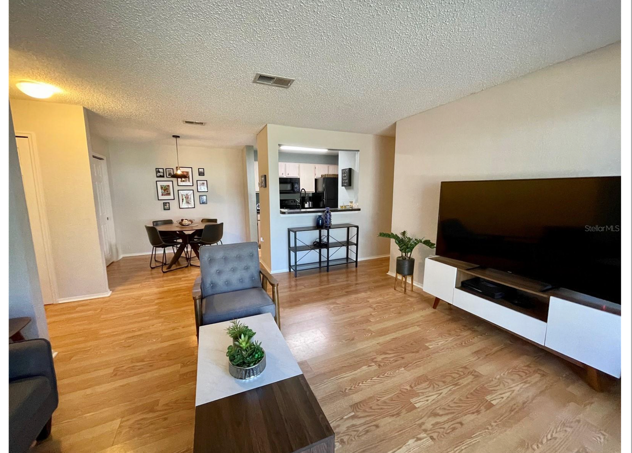 3705 Sw 27th St - Photo 2 of 10