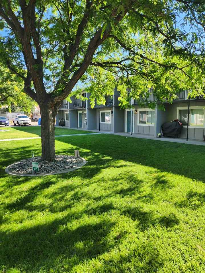 1360 Glenwood Ave #2 - Photo 2 of 14