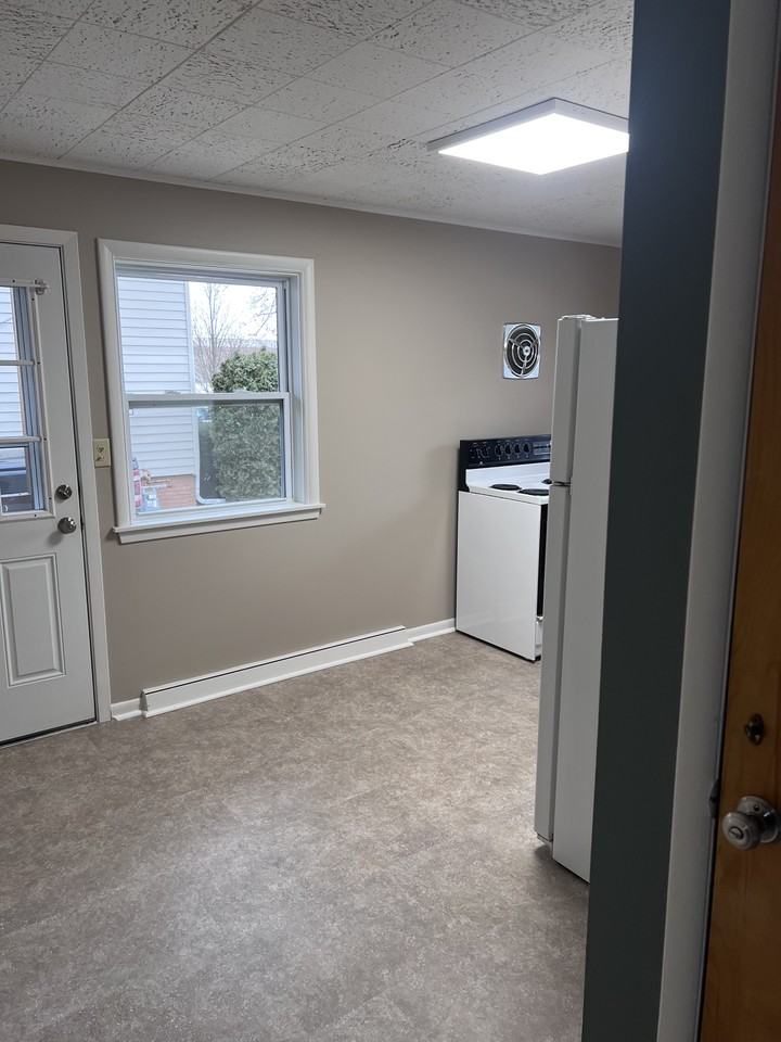 119 N Washington St #119-1-2 - Photo 7 of 14