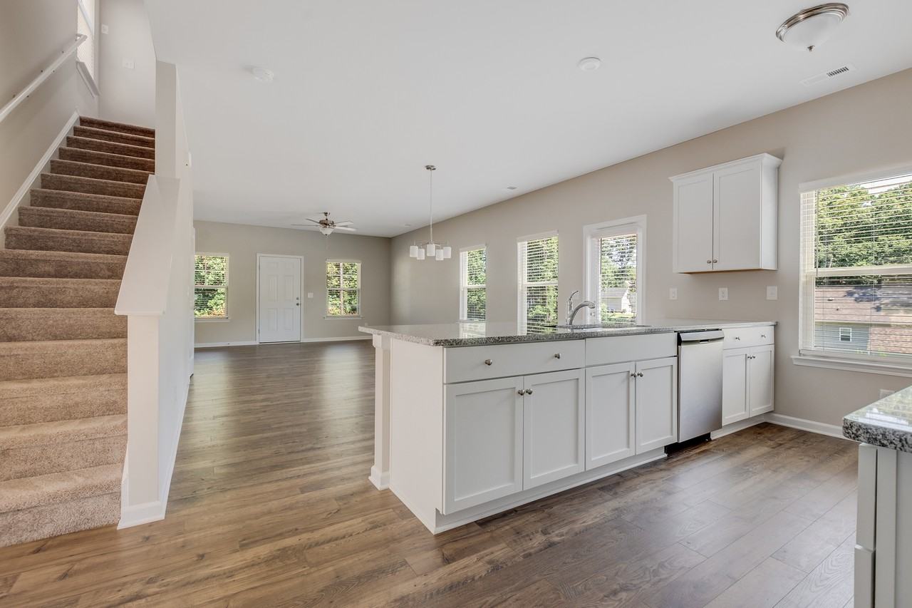 7450 O Hara St #7450 - Photo 6 of 22