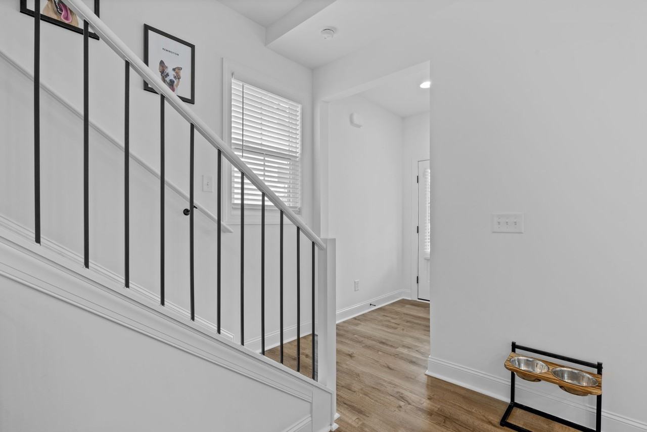 5619 Johnson Woods Ct #NA - Photo 3 of 31