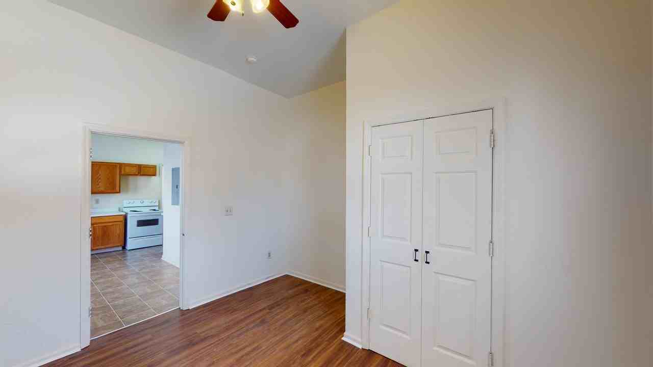 2215 Washington Ave #2 - Photo 2 of 19