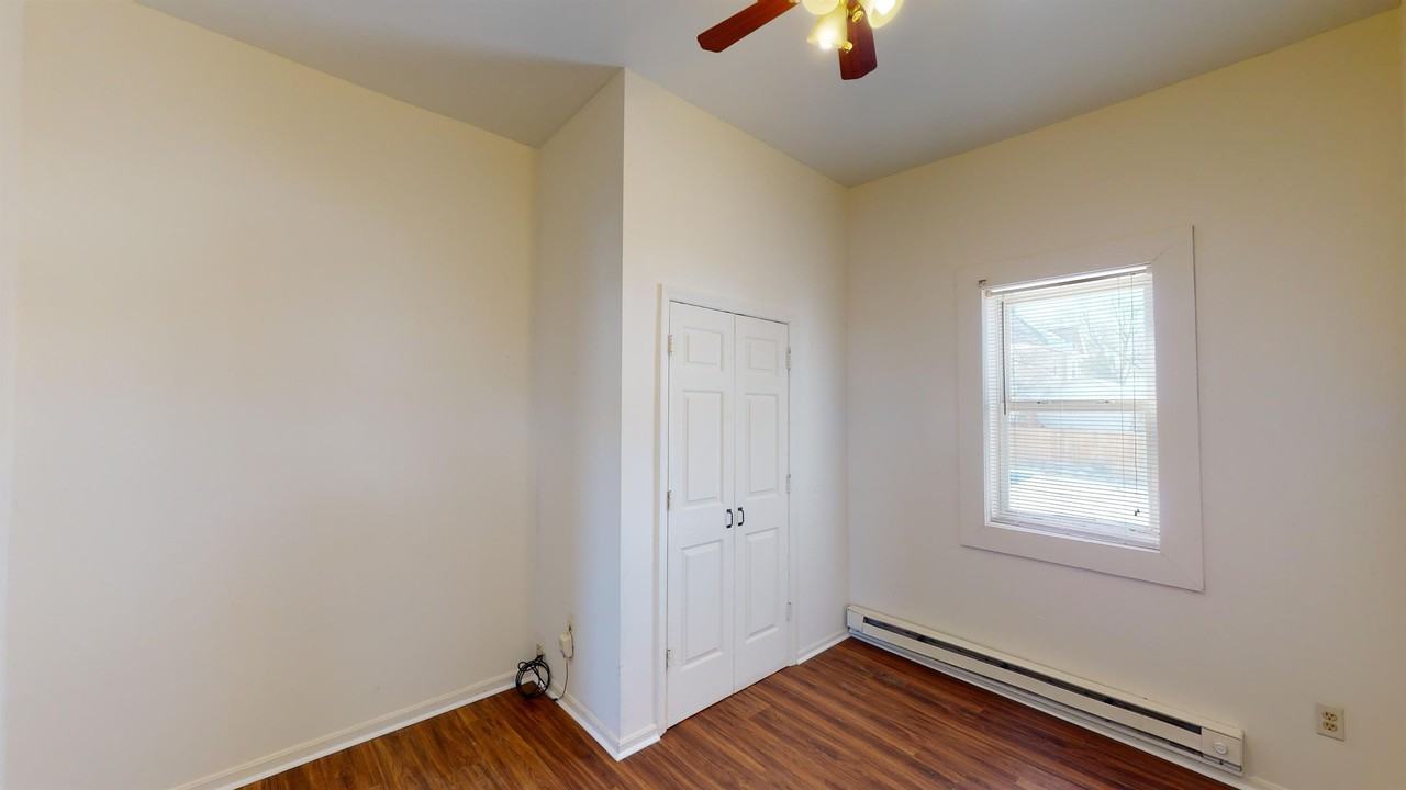 2215 Washington Ave #2 - Photo 5 of 19