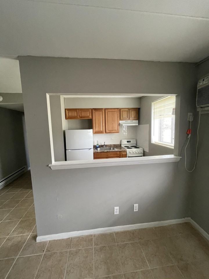 416 S 4th St Apt 4a #A4 - Photo 3 of 16