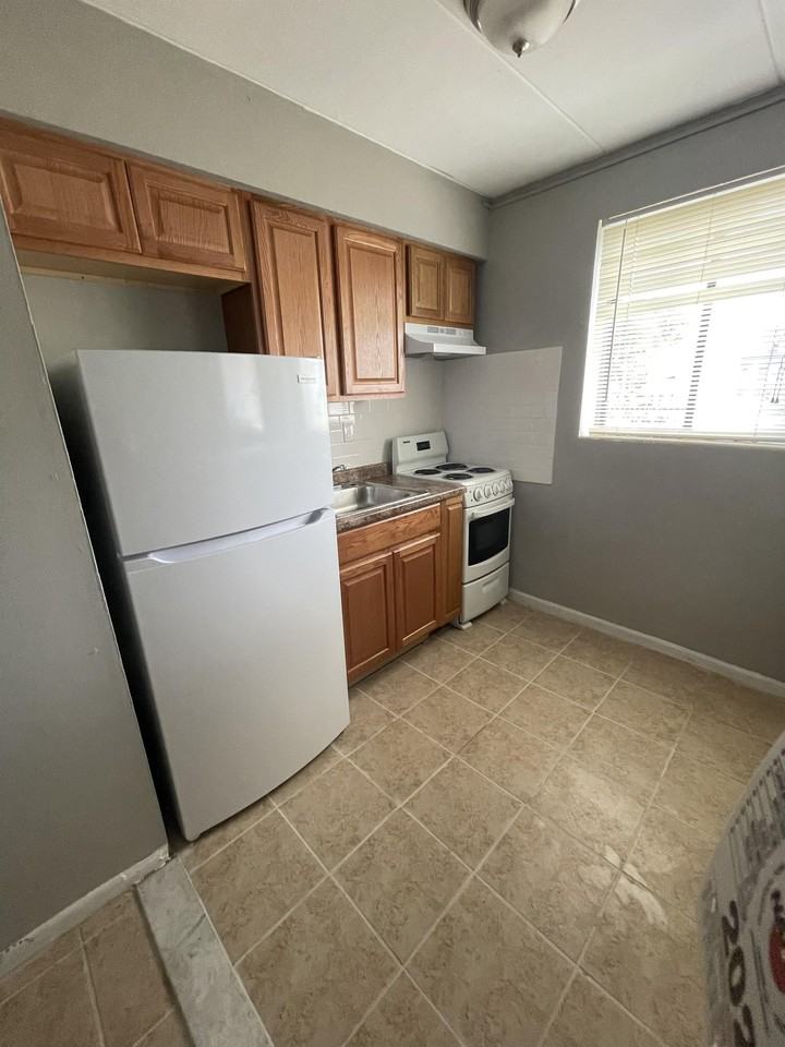 416 S 4th St Apt 4a #A4 - Photo 5 of 16