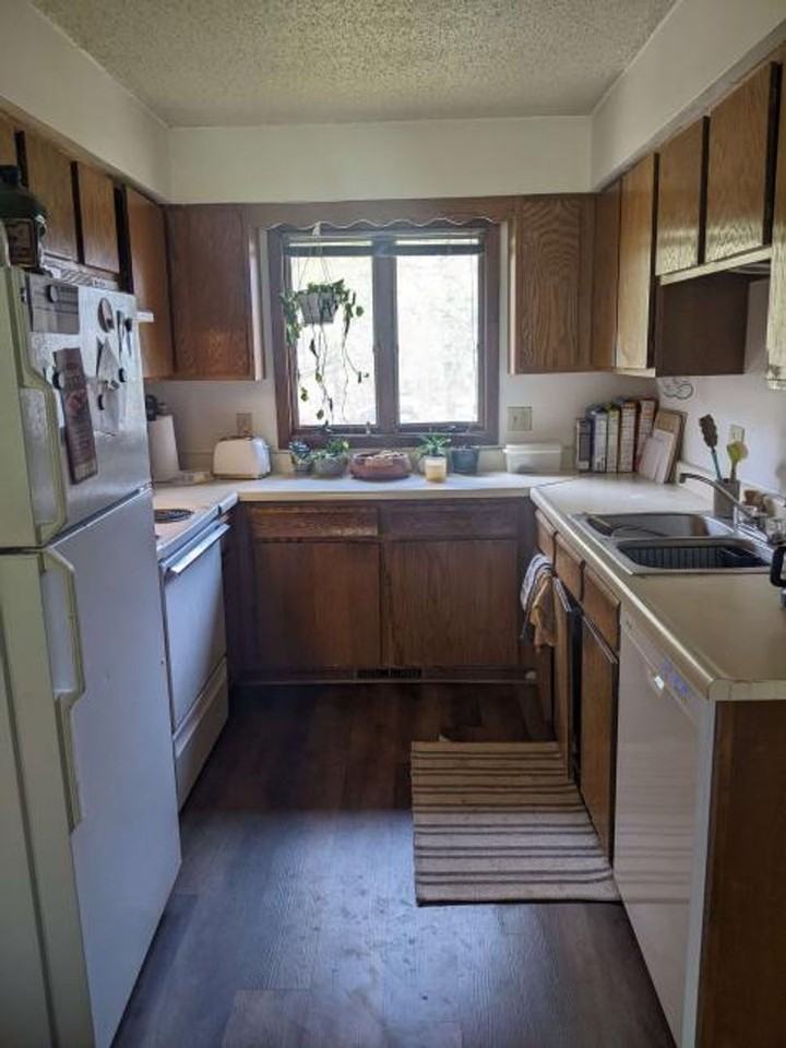 730 Brown St - Photo 7 of 17