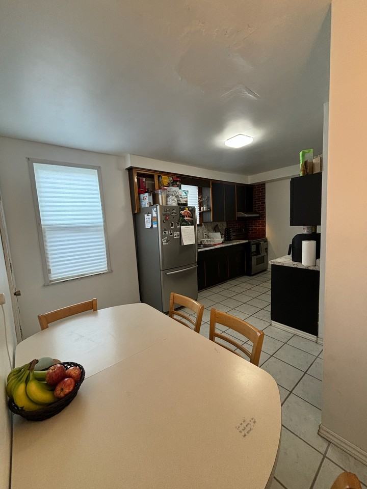 672 Bruce Avenue - Photo 3 of 16