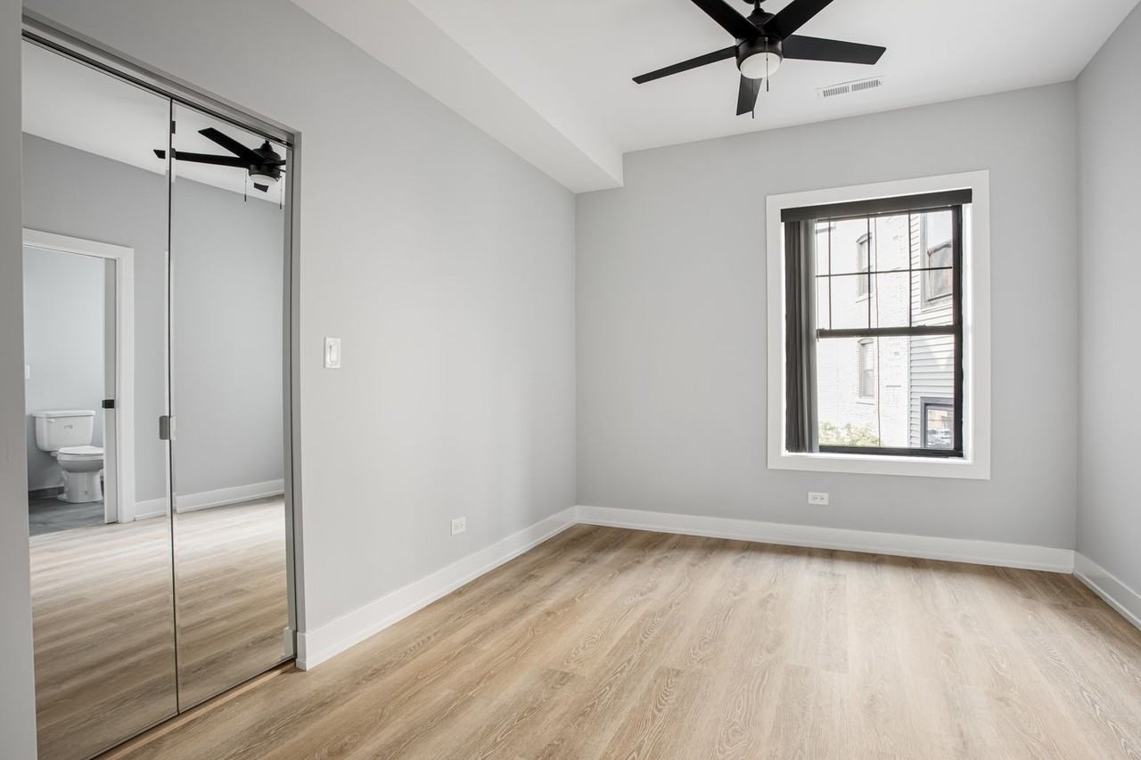 7642-48 N Eastlake Terrace - Photo 6 of 32