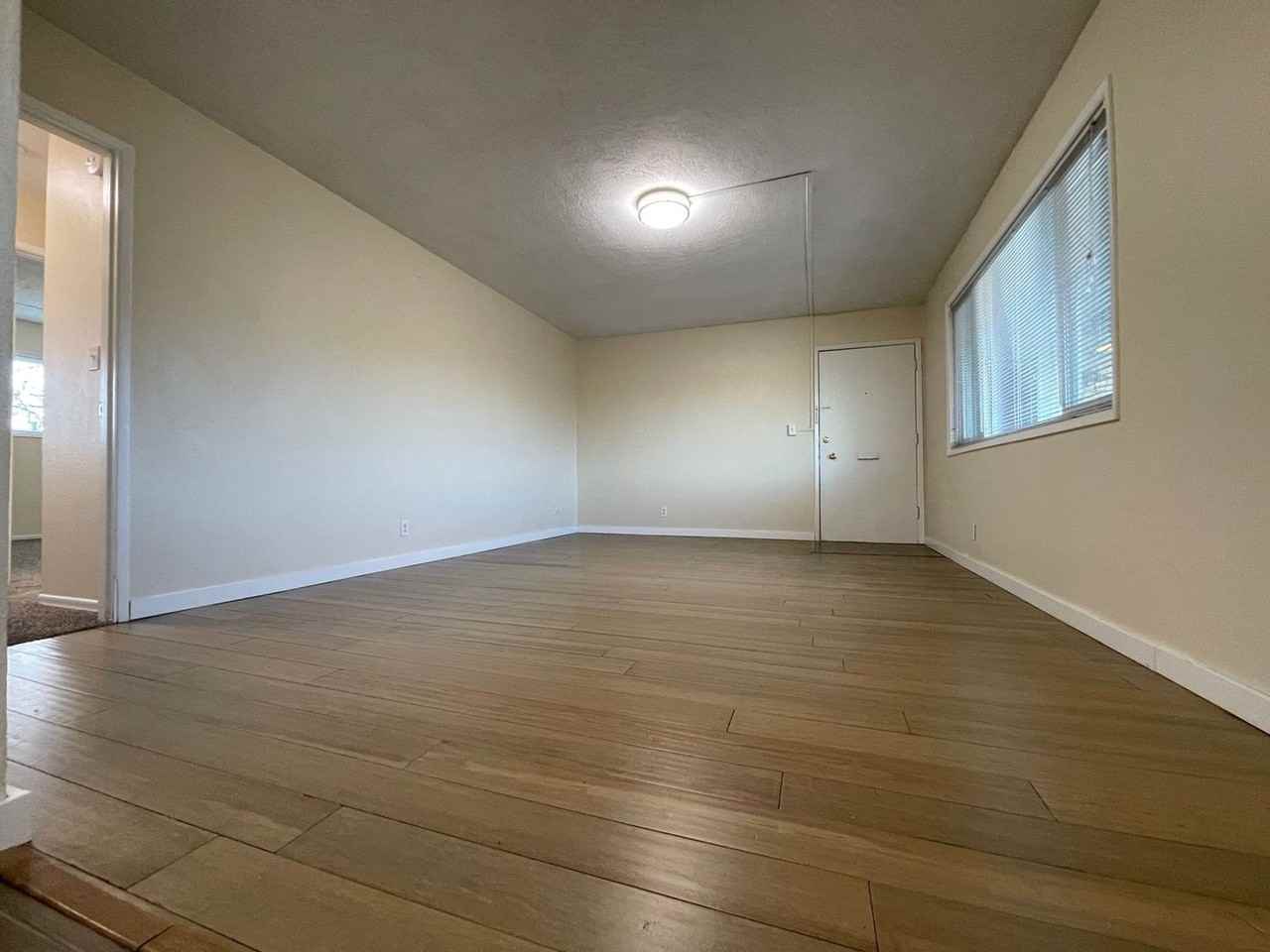 22 Se 80th Ave #11 - Photo 4 of 10