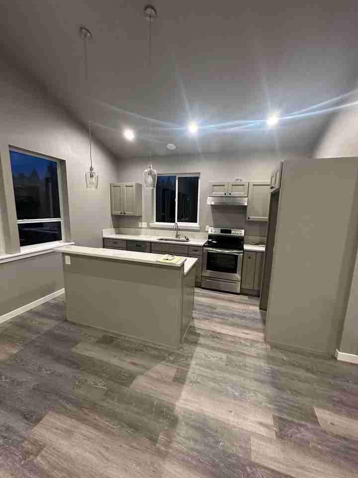 1085 54th Ave - Photo 2 of 16