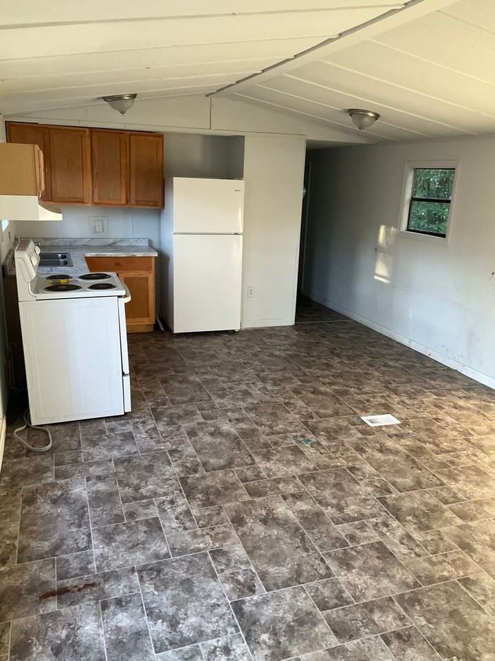 36B Hillsboro Dr - Photo 2 of 3