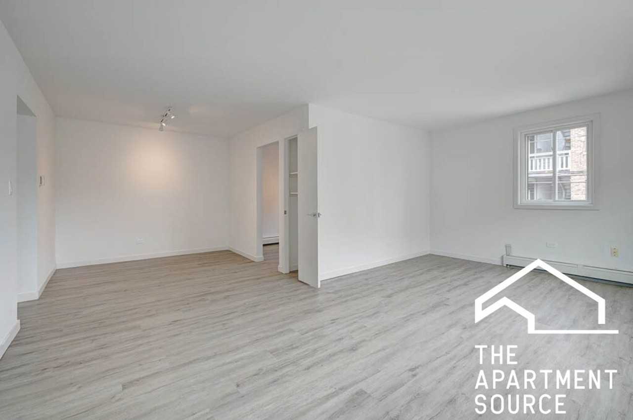 7621 N Sheridan Rd #3H - Photo 3 of 13