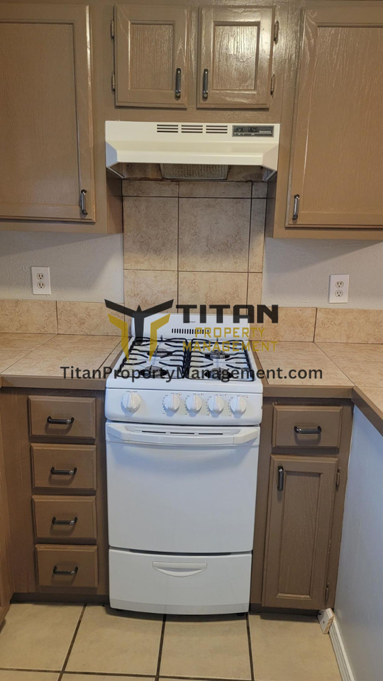 2017 Sagecrest #B - Photo 6 of 11