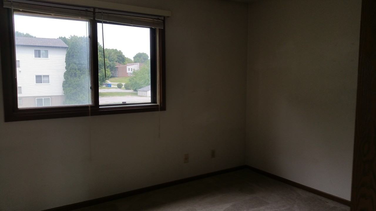 2609 Westwinds Dr #1 - Photo 5 of 9