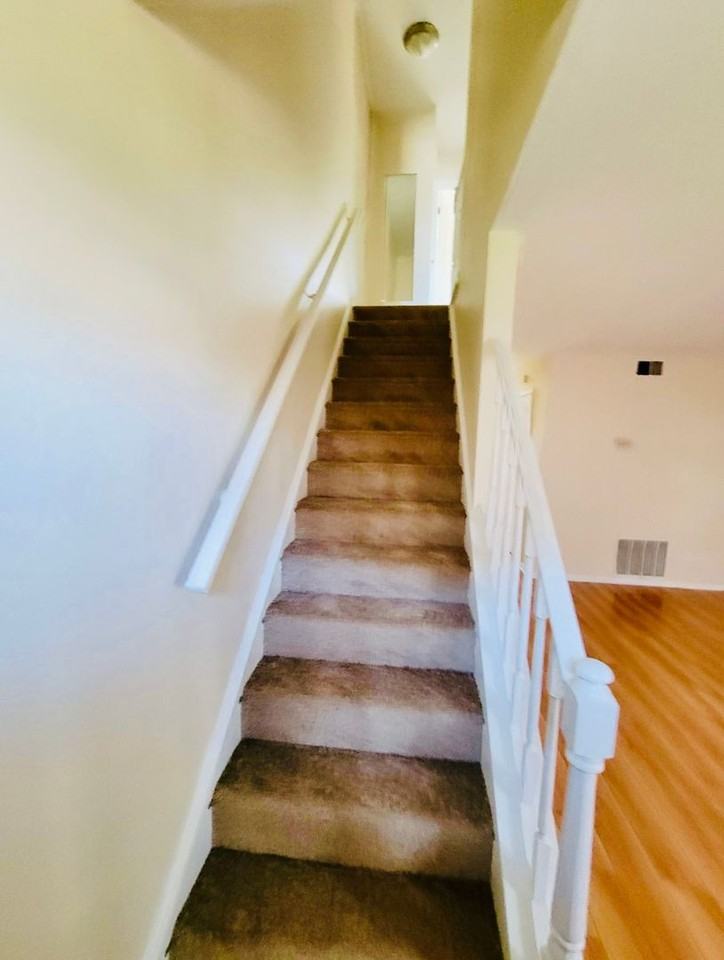 336 Susan Constant Dr - Photo 3 of 17