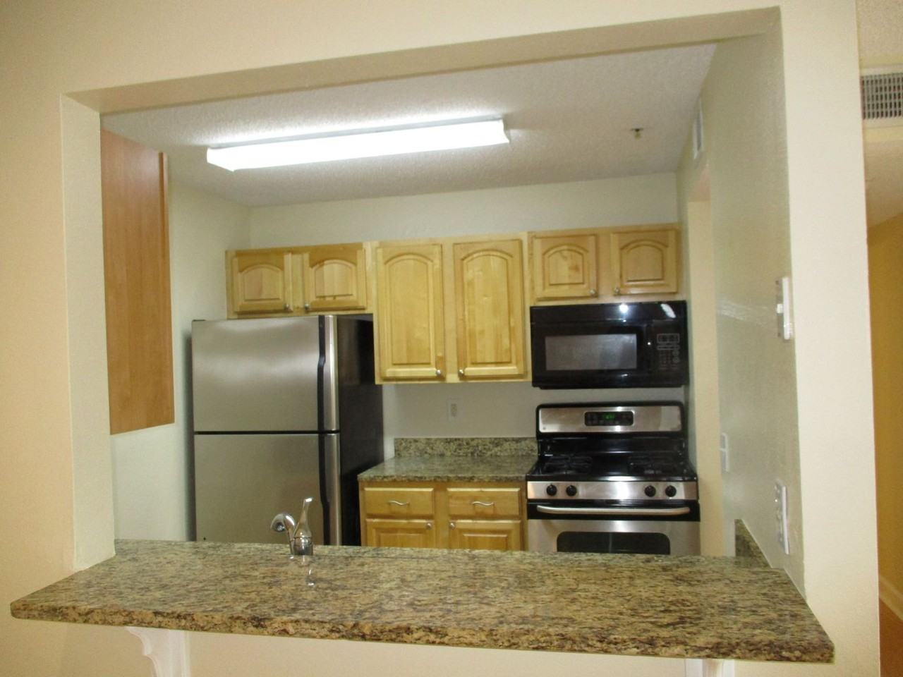2065 Dixie Belle Dr #N - Photo 5 of 15