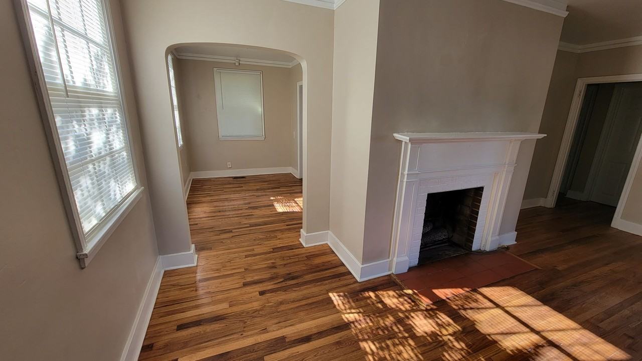 2410 Washington Rd - Photo 3 of 14