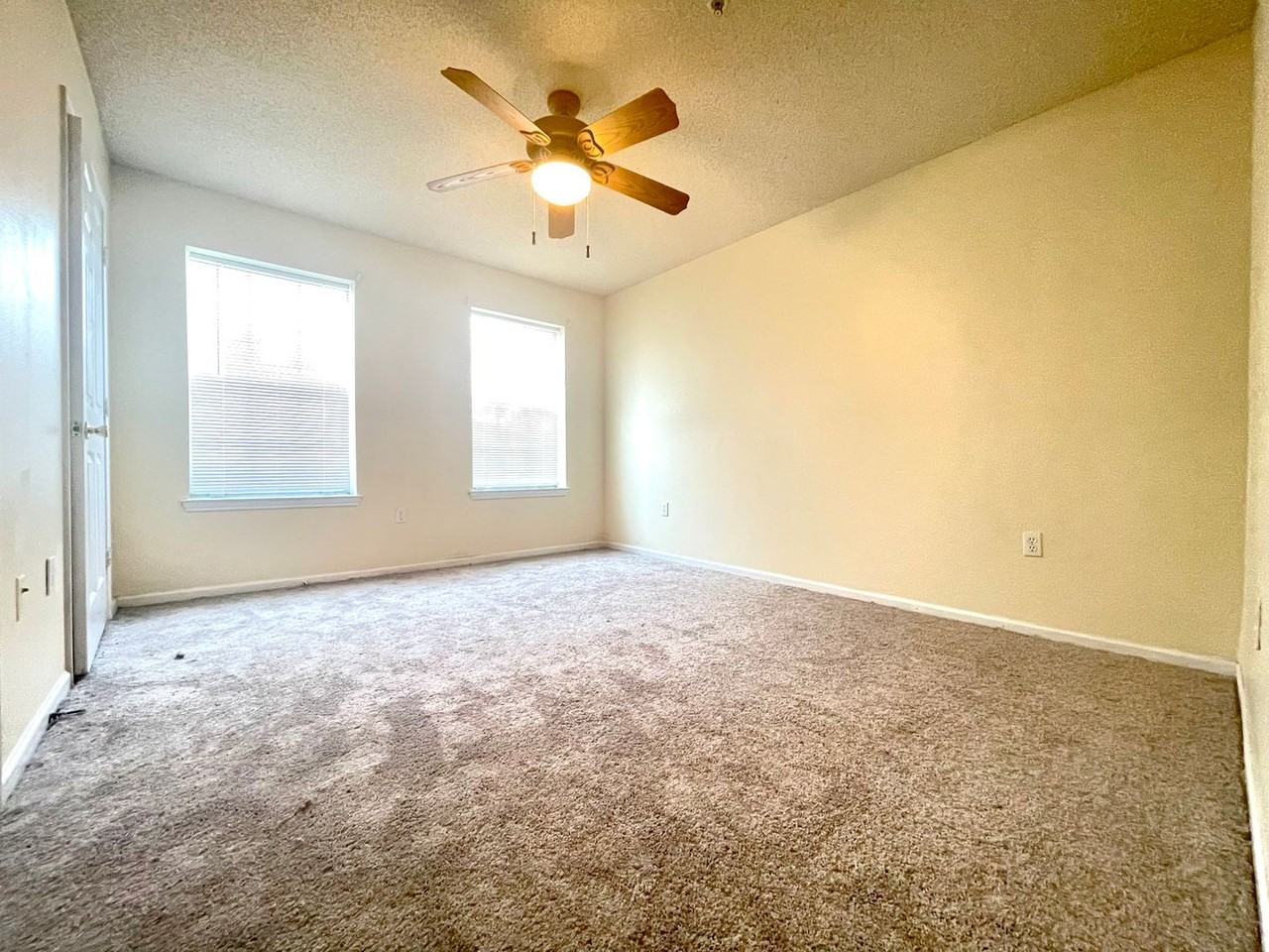 4009 Dancing Cloud Ct #32 - Photo 7 of 15