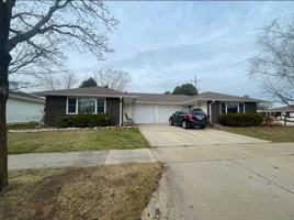 featured image of 2409 N Eugene St