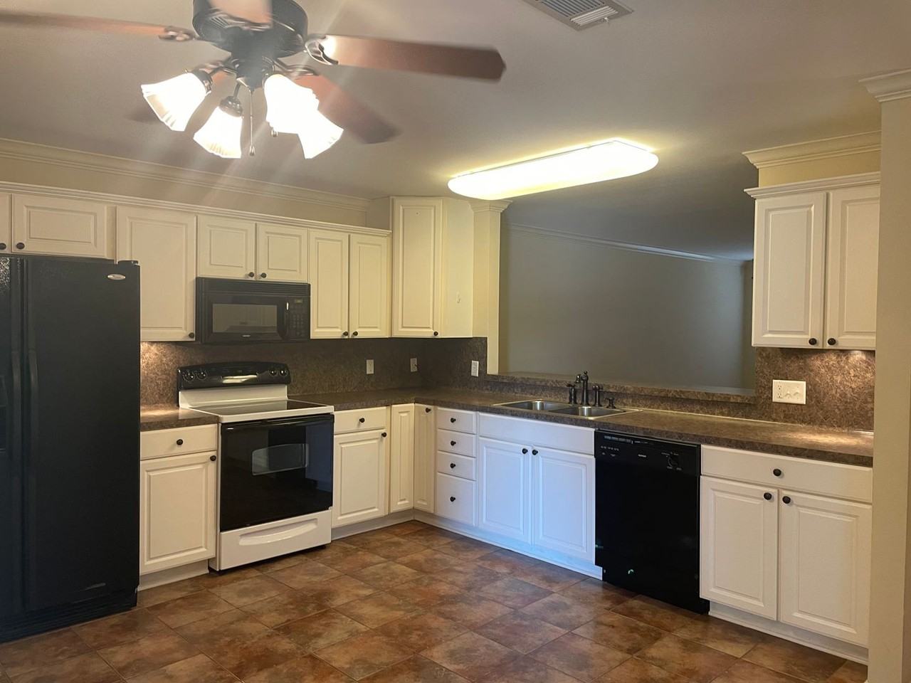 1803 Flagstone Dr - Photo 2 of 11
