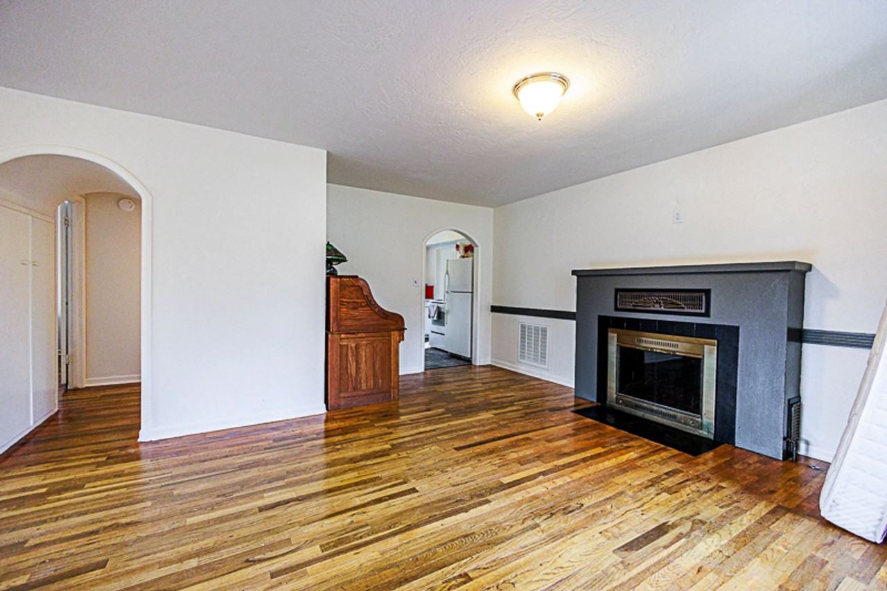 585 S 3rd St - Photo 3 of 14