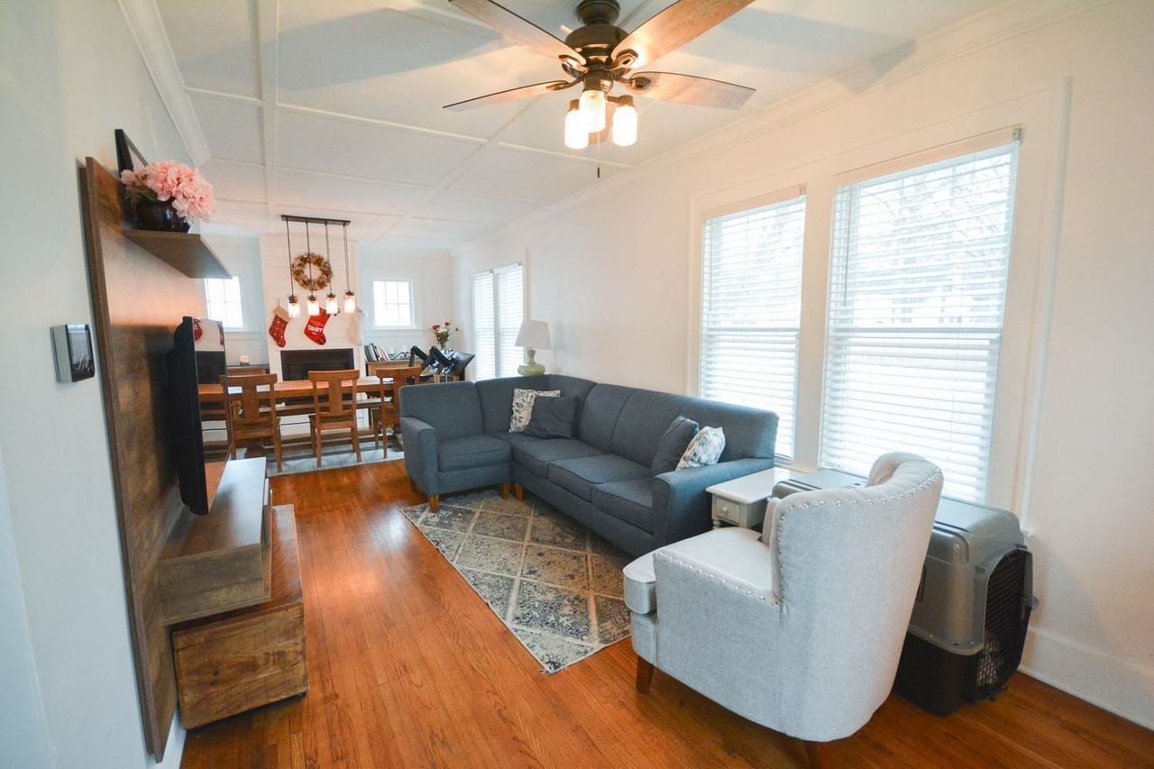 801 6th Ave Sw - Photo 2 of 16