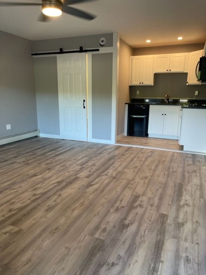 416 Old Claremont Rd - Photo 3 of 11