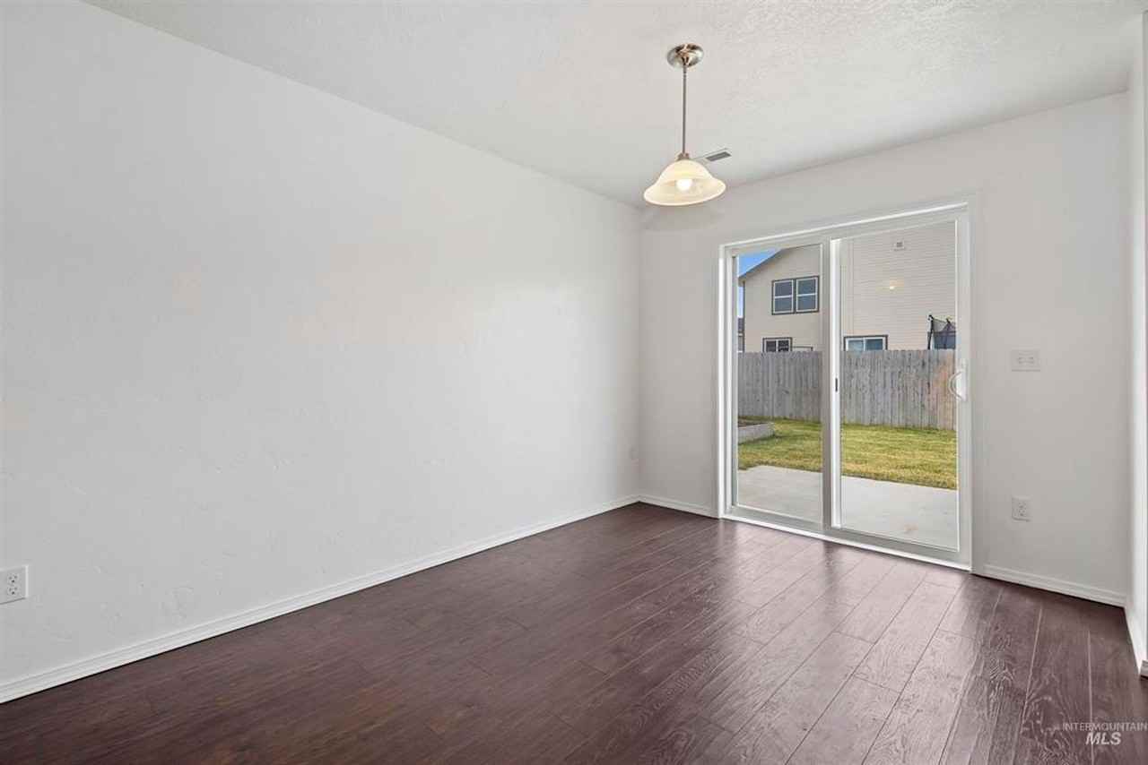 9321 W Idlewood Dr - Photo 6 of 13