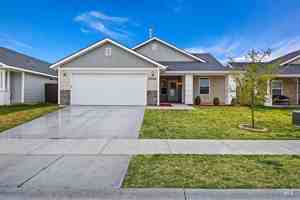 featured image of 9321 W Idlewood Dr
