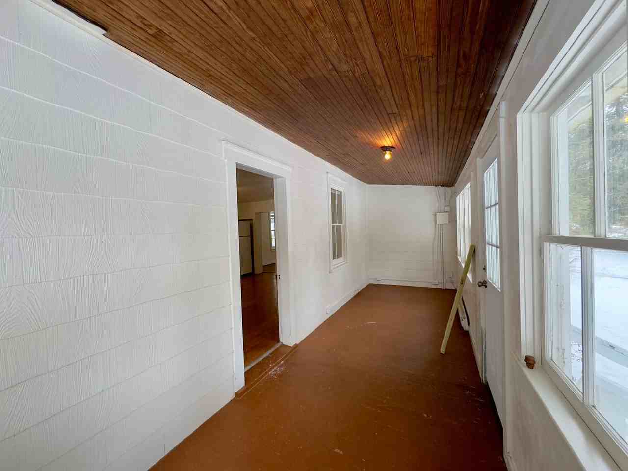 204 Dairy Rd - Photo 2 of 19