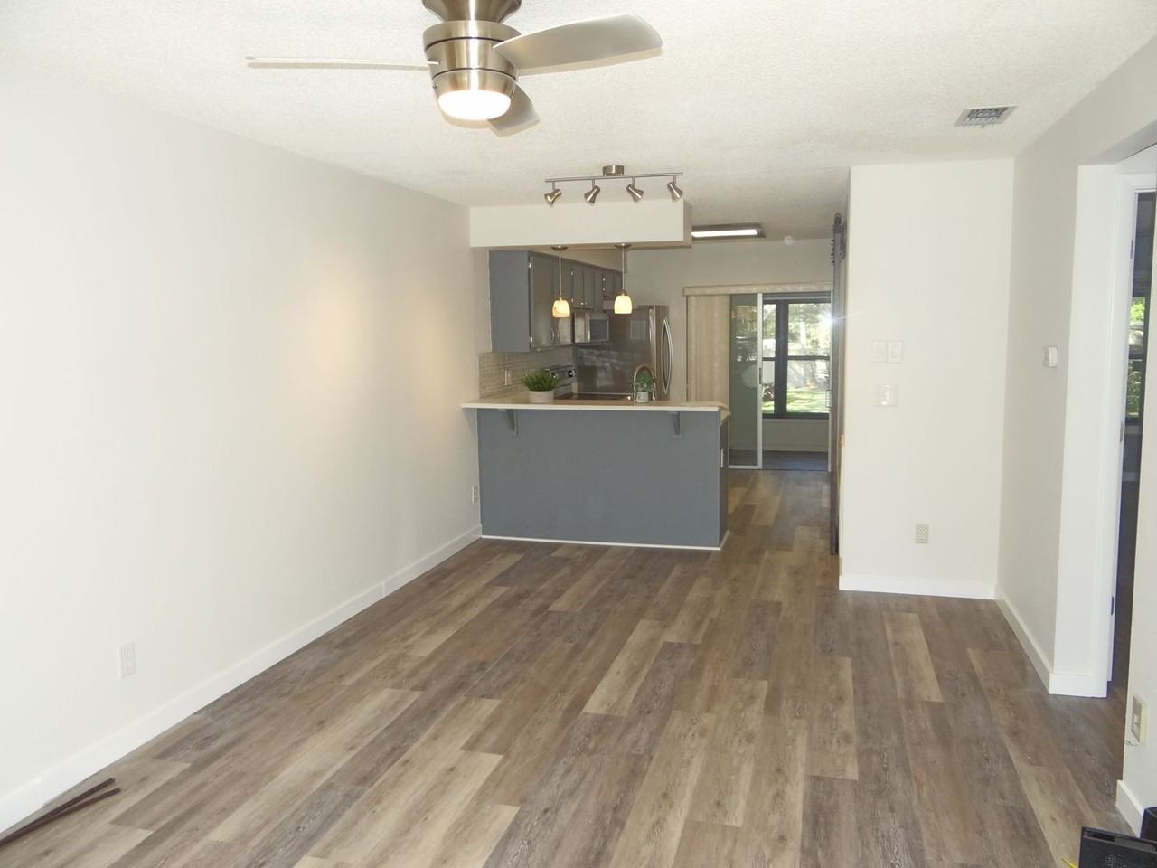 1116 Castlemay Cir - Photo 2 of 23