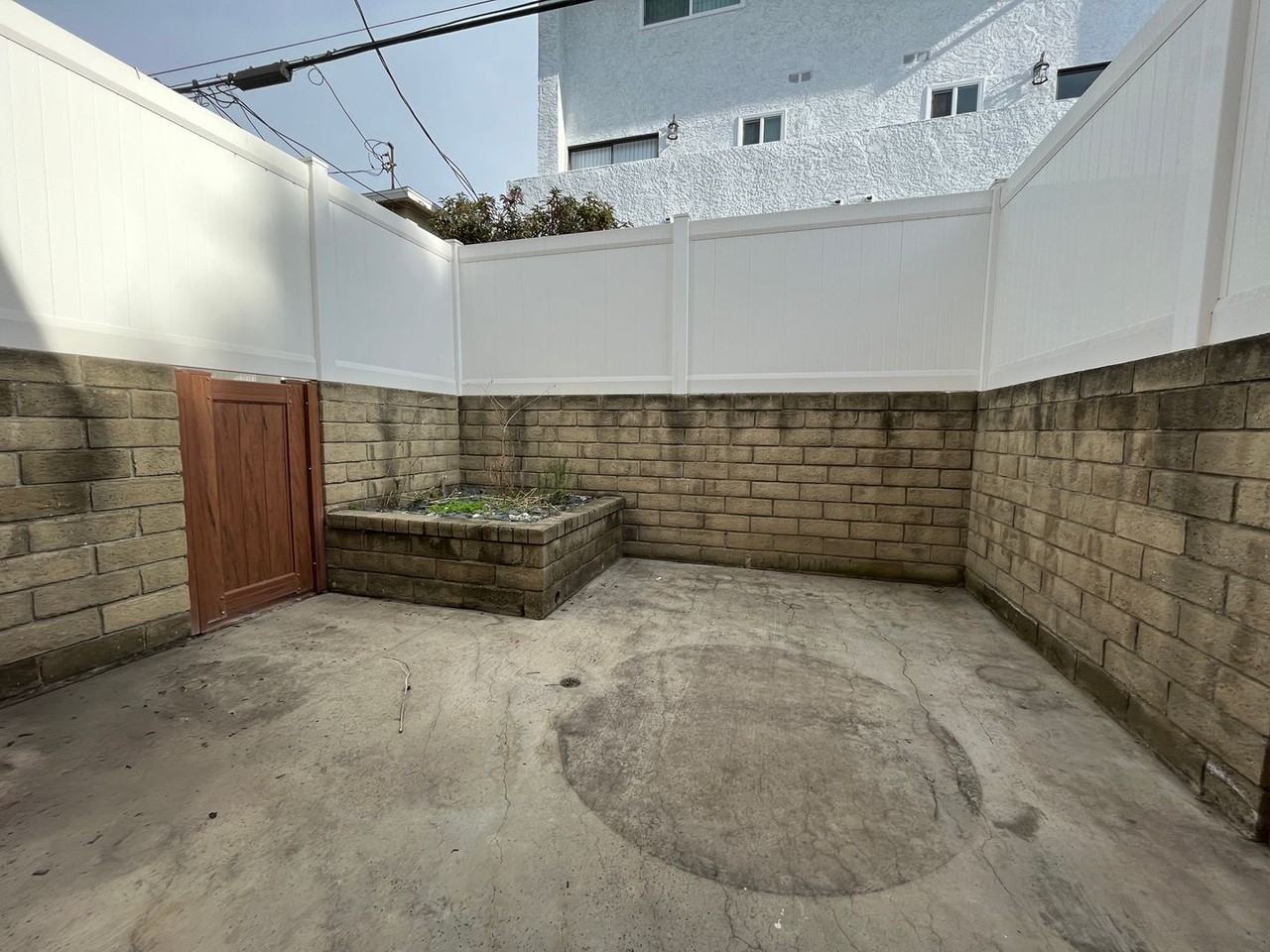 3722 3722 Hughes Ave. #4 - Photo 5 of 11