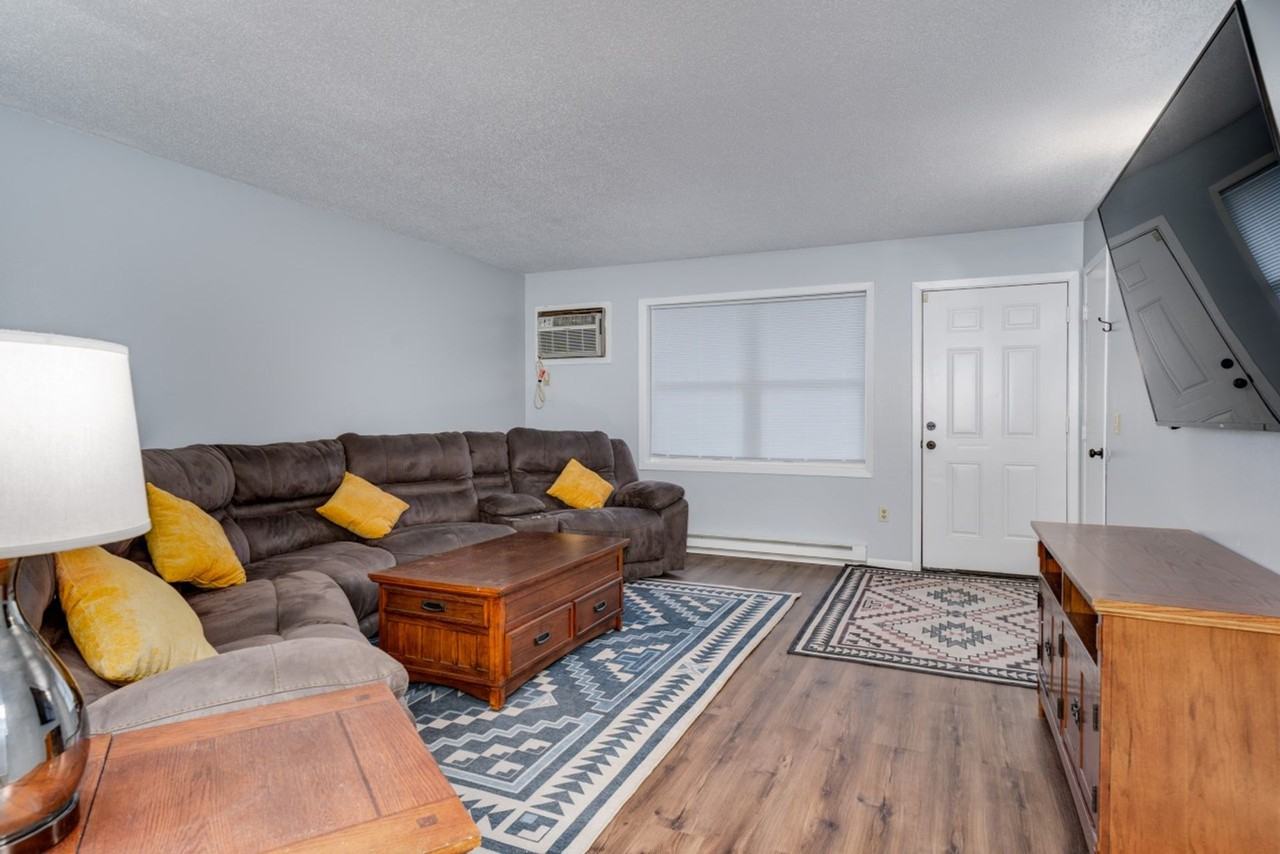 1397, 1413, 1415, 1417, 1419, 1455, 1473 Doman Drive - Photo 4 of 14