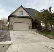 featured image of 644 W Aspen Hills Blvd