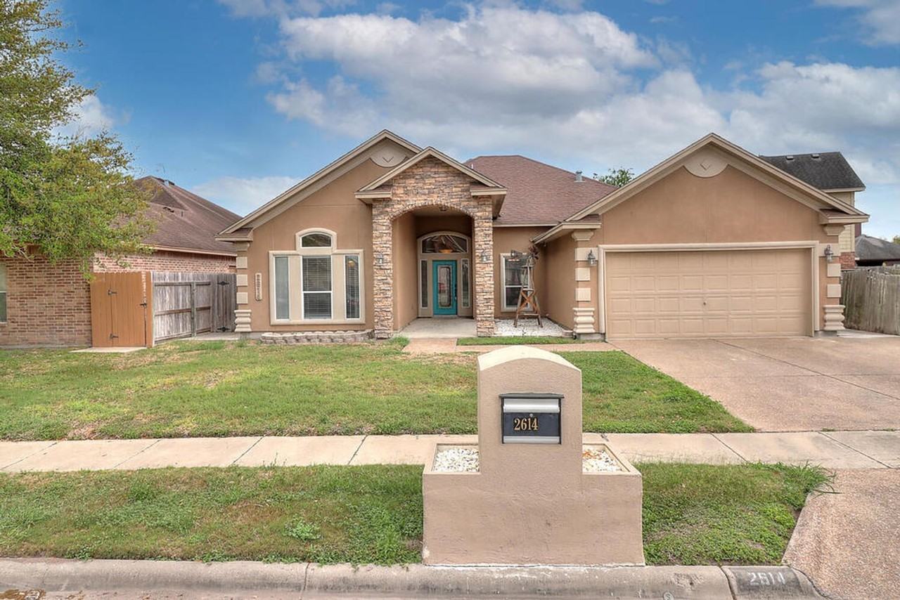 2614 Wool Dr - Photo 2 of 50