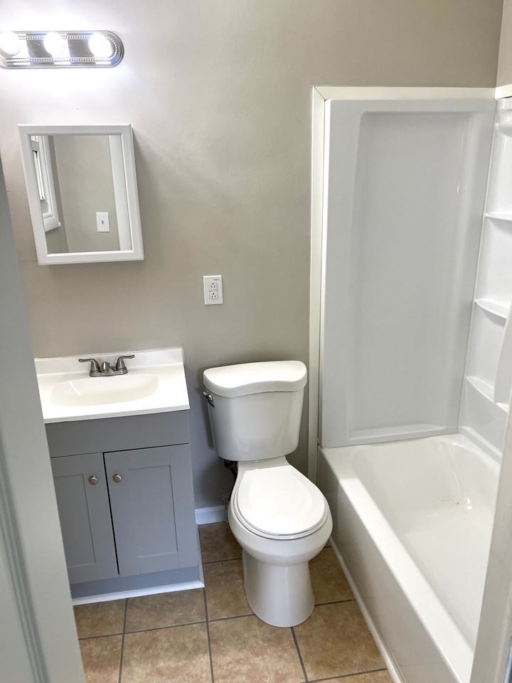 Lassiter Drive - 106 - Photo 5 of 6