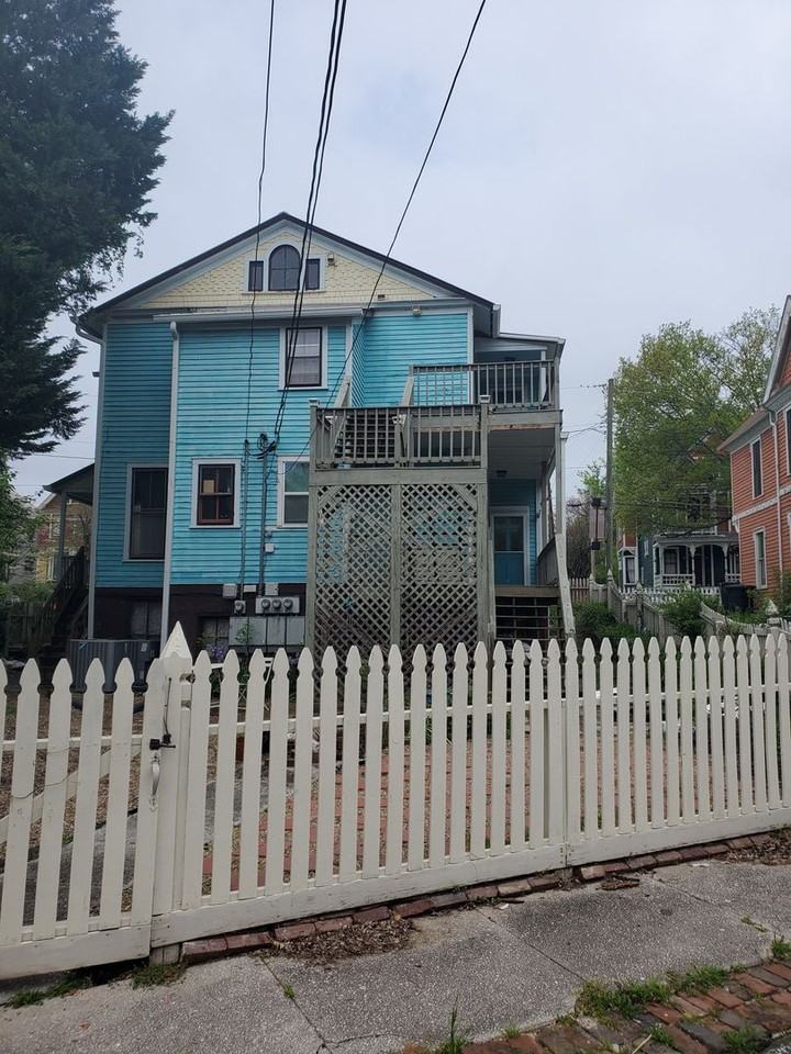 238 Deaderick Ave - Photo 2 of 7