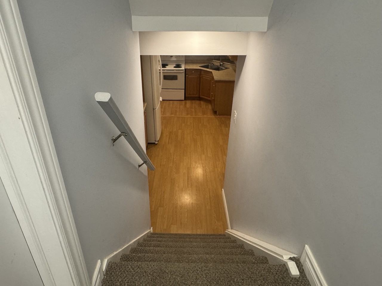 128 Raymond Crescent - Photo 3 of 22