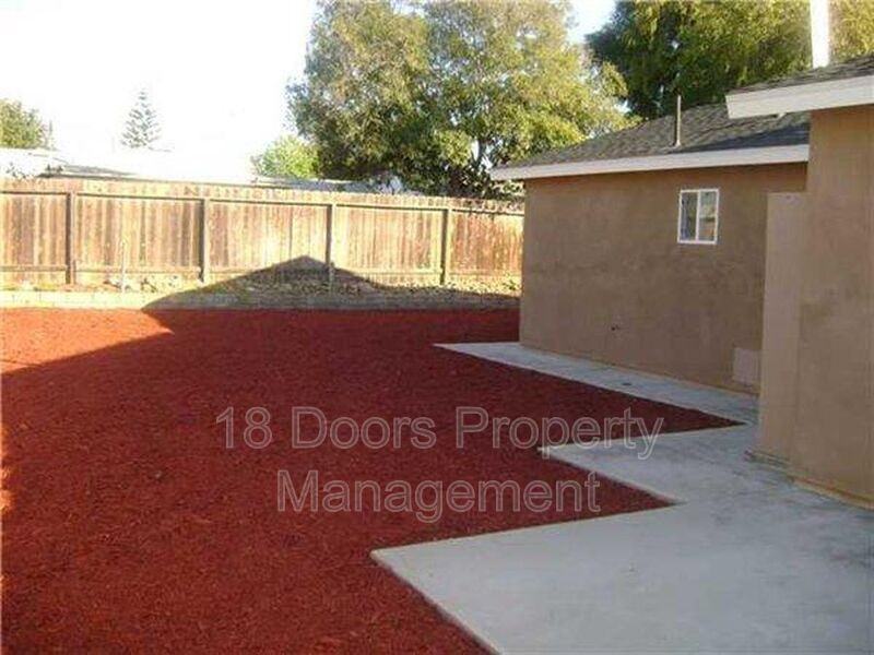 5155 Tipton St - Photo 6 of 26