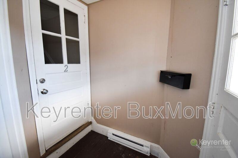 19 E Montgomery Ave - Photo 3 of 15