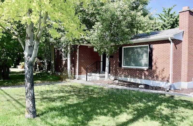 2825 S Connor St #2 - Photo 2 of 14