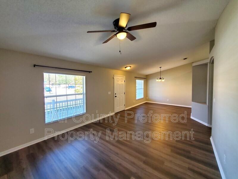 5551 Cinnamon Fern Blvd - Photo 3 of 22