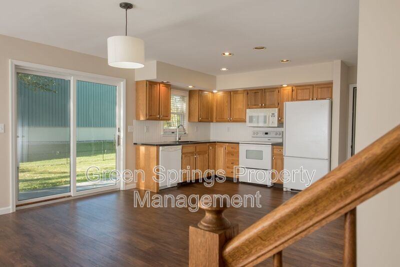 1439 Route 9P D - Photo 2 of 22