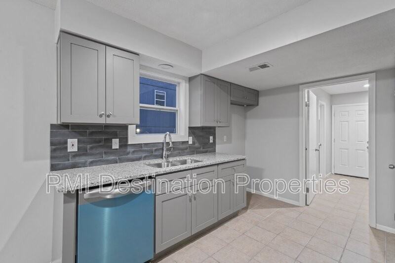 16306 W 141st Ter - Photo 3 of 25