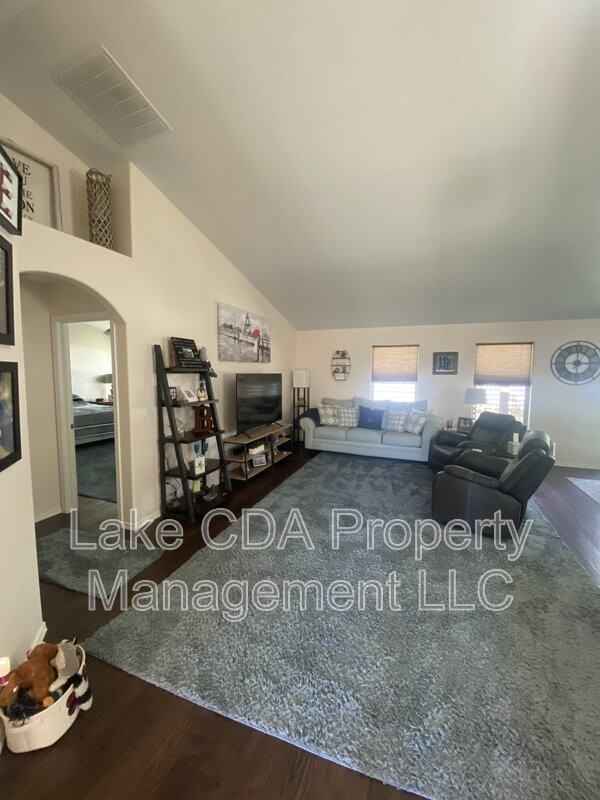 8665 N Salmonberry Loop - Photo 3 of 25