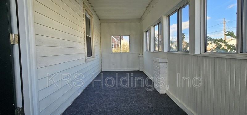 515 Powhatan Pkwy - Photo 3 of 13