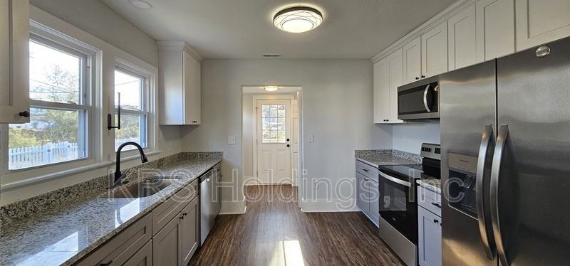 515 Powhatan Pkwy - Photo 6 of 13