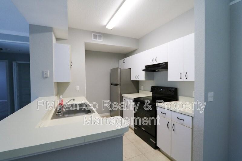 17101 Carrington Park Dr #405 - Photo 4 of 35